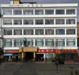 WHITE HOTEL