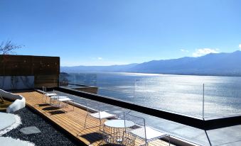 Dali Island star water gallery hotel