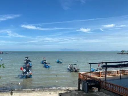 Capital O 91094 Hotel & Chalet Sportfishing Отели рядом с достопримечательностью «Entopia by Penang Butterfly Farm»