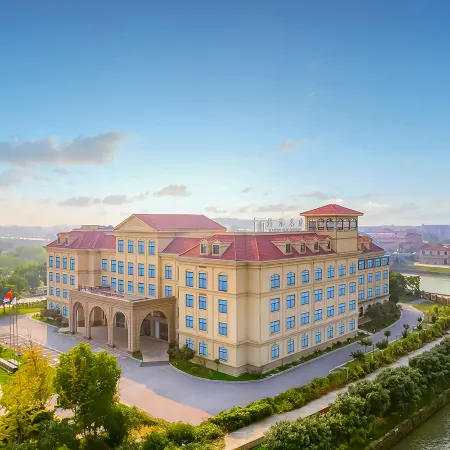 Huzhou Changxing Swan City Maison New Century Hotel