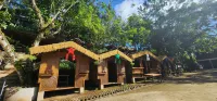 아용의 어드벤처 파크 Unida Christian Center 주변 호텔