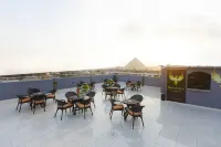 Phoenix Pyramids View Inn