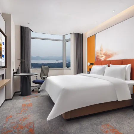 Hampton by Hilton Hangzhou West Lake Lakeside Wulin Square