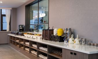 Qinghe Boutique Hotel
