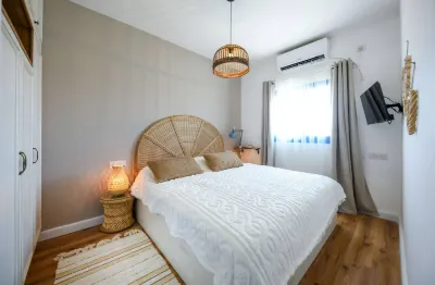 Authentic Beachfront Apartment by Sea N' Rent Hotel di Nahariya
