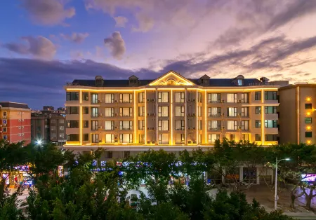 Pingtan Puyue Hotel (Longwangtou Beach) Отели рядом с достопримечательностью «Pingtan Comprehensive Experiment Unit Dongda Passenger Transport Terminal»