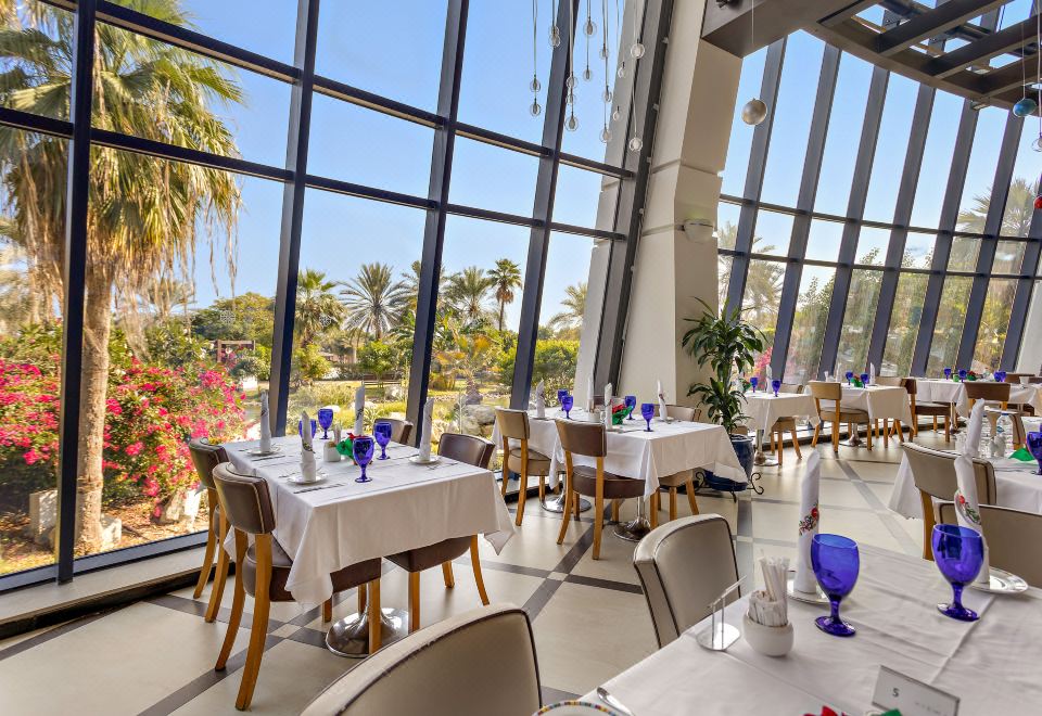 르 메르디앙 알 아카 비치 리조트