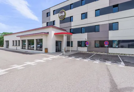 B&B HOTEL Colmar Expo Отели рядом со станцией Кольмар