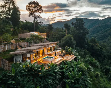 ภูเลญ่า เชียงใหม่ - Pool Lay Ya House โรงแรมในอำเภอ แม่แตง