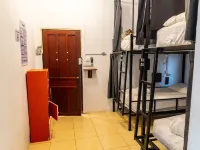 Vang Vieng Chill House Hotels near TCK Zipline