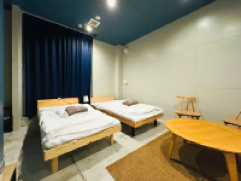 Hostel Stand by ME Hotel dekat Fukuoka Castle Ruins