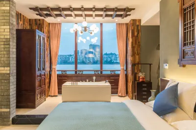 Star Lake Lanyue Song Culture Guesthouse (Zhaoqing Qixingyan Scenic Area) Hotels near Taohua Island