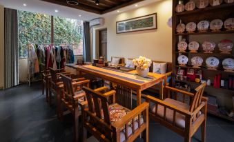 Lijiang Lanting Resort Inn (Shuhe Ancient Town Square Street)