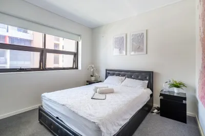 Private Floor Level Ensuite Darling Harbour ICC Hotels near University of Technology Sydney