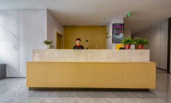 Jiande Hotel(JianDe XinAnJiang Plaza Municipal Government Store)