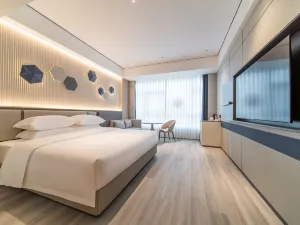 Microtel by Wyndham Maoming