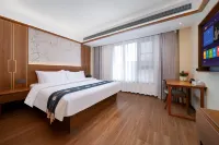 Luoyang Qingcheng Hotel (Luoyi Ancient City Lijing Branch)
