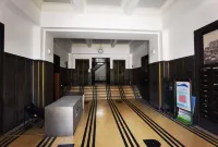 Lively Journey Homestay (The Bund)
