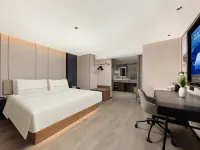 Atour Hotel Sun Moon Light Dapu Bridge, Shanghai Hotels near Dapuqiao Station