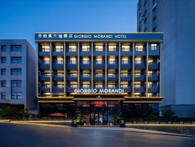 The GiorgioMorandi Hotels (Zaihaiyifang Park Jiaruibao Plaza) Hotel a 