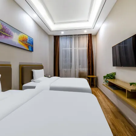 Bayannaoer Junyi Crown Hotel