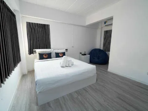 ห้องซูพีเรียร์ เตียงใหญ่ 1 เตียง