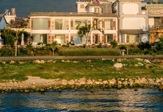 Dali Spirited Away Guesthouse
