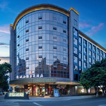 Minshan Lhasa Grand Hotel