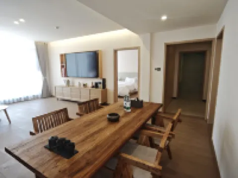 Tianjing Yunye Resort Hotel Hotels in Deqin
