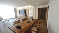 Tianjing Yunye Resort Hotel Hotels in Deqin