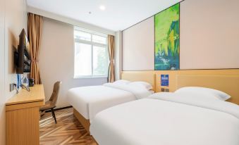 Junhe Hotel (Yonghe Palace Nanluoguxiang Branch)