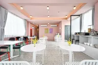Brown Dot Hotel Saigon Airport