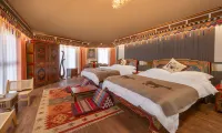 Maya Snow Mountain Tent Camp Hotels in Tianzhu