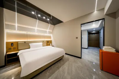 LaBu E-Sports Hotel (Tiexi Wanda Plaza)