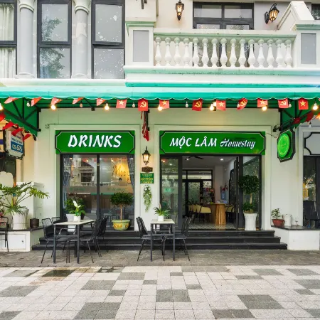 Moc Lam Homestay Grand World Phu Quoc Отели рядом с достопримечательностью «Van beach»