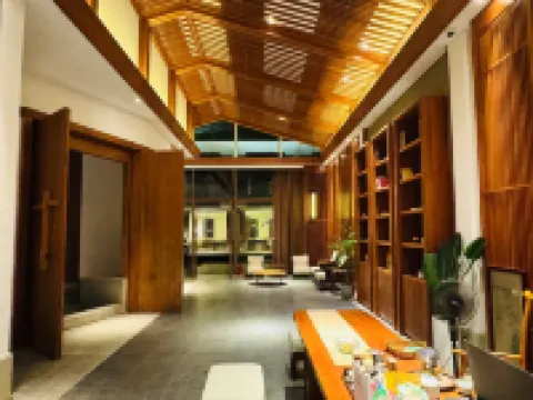 Lilian Hidden World Hotel (Wanlvhu Branch)