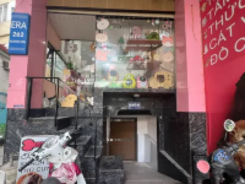 Era Apartment Nguyen Trai Hotels near Ga Nguyễn Trãi - Khuất Duy Tiến