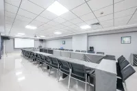 Homeinn Plus Hotel (Hohhot Xincheng District Government Gymnasium)