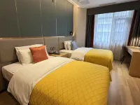 Fengqing Taihe Serenity Boutique Hotel (Fengqing Bus Station) Hotels in Fengqing