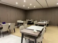 Mangkang Rumei Resort Hotel (Zhuka Bridge)
