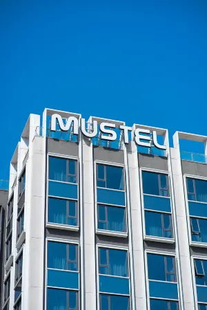 MUSTEL Hotel of Beijing MTGShangAnDiTieZhan Отели рядом с достопримечательностью «Jinan Garden»