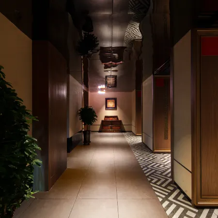 Home2 Suites by Hilton Hotel (Lhasa Municipal Government)