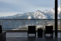 LOSTVILLA(Deqin Meri Snow Mountain)