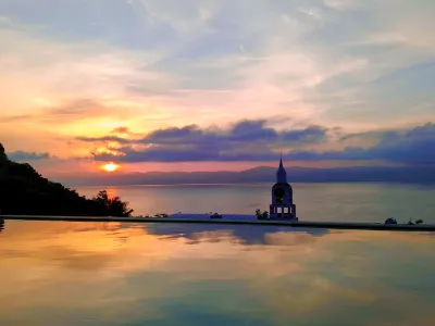 Fuxian Lake Sunrise Shore B&B Hotels near Luchong Scenic Area