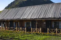 Big Pineapple  | Vintage French Snow Mountain View Resort Homestay (Kanas Scenic Area Branch) 관어대(구안위타이) 주변 호텔