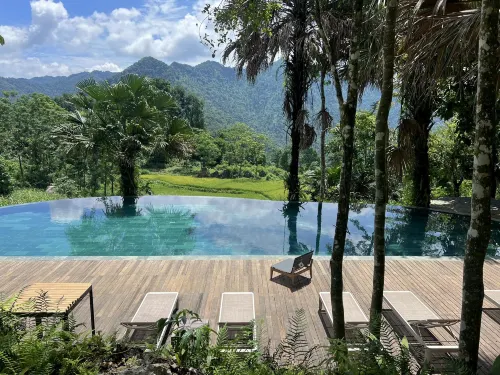 Cọ Retreat Đà Bắc Các khách sạn ở Đà Bắc