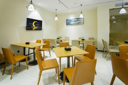 City Comfort Inn (Lianjiang No.1 Middle School Luozhou Avenue West) Отели рядом с достопримечательностью «Tangshanling Ecological Park»