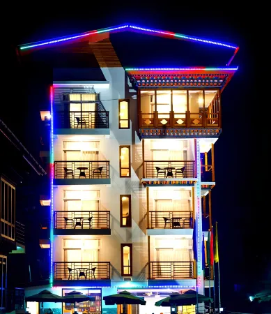 Hotel Ugyen Отели в г. Юзипанг