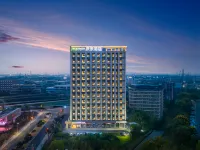 Maxaccom Future Hotel (Jiashan Guigu Technology Park Branch) Hotels near Jiashan Library