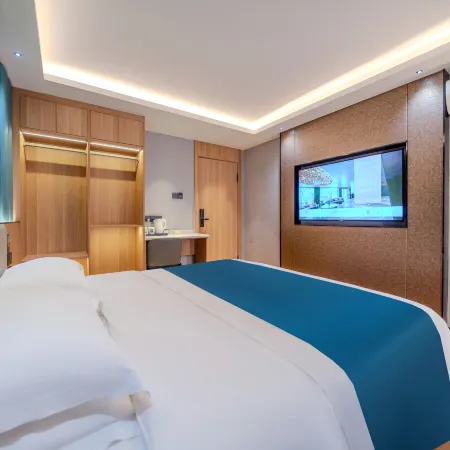 Qinguan Selected Smart Hotel (Xi'an Xiaozhai Jixiang Village Subway Station Branch) Отели рядом с достопримечательностью «Станция метро Xiaozhai»
